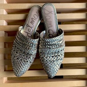 Cute Sam Edelman flat gold woven mules.